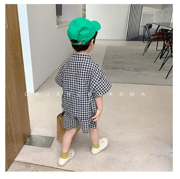 Children Clothing 2023 New Fashionable Boys Clothes Set Spring Summer Kids Sports Style Short Sleeves Plaid Shorts Two Piece Set