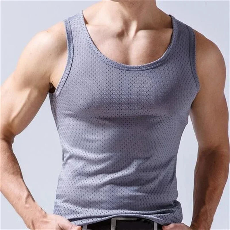 New Men Ice Silk Tops Vest Outer Wear Quick-Drying Mesh Hole Breathable Sleeveless T-Shirts Summer Cool Vest Beach Travel Tanks